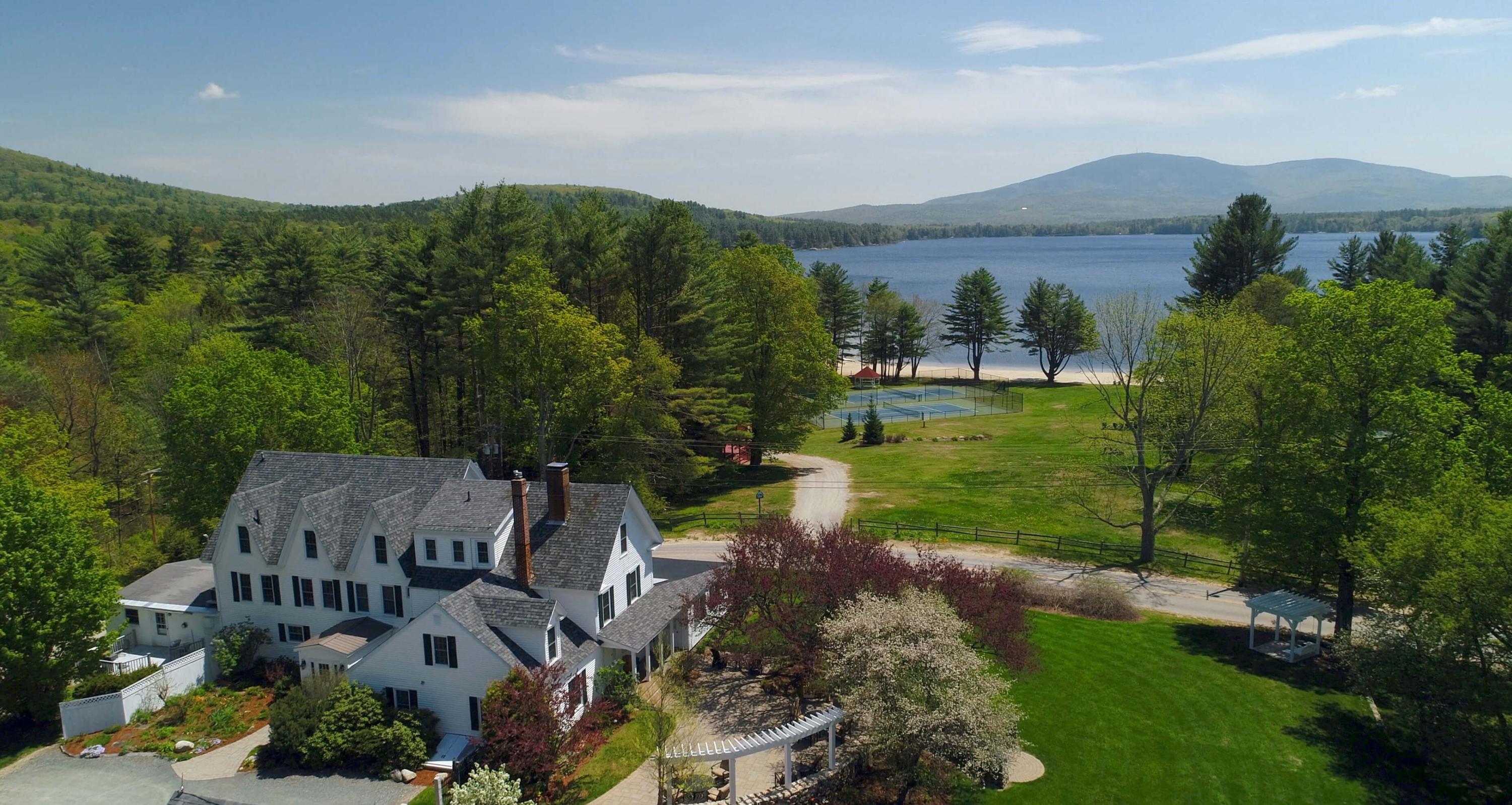 B&B Lodging in New London, NH Lakefront Vacations + Getaways Inn at Pleasant Lake